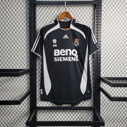 Camisa Retrô Real Madrid I 06/07